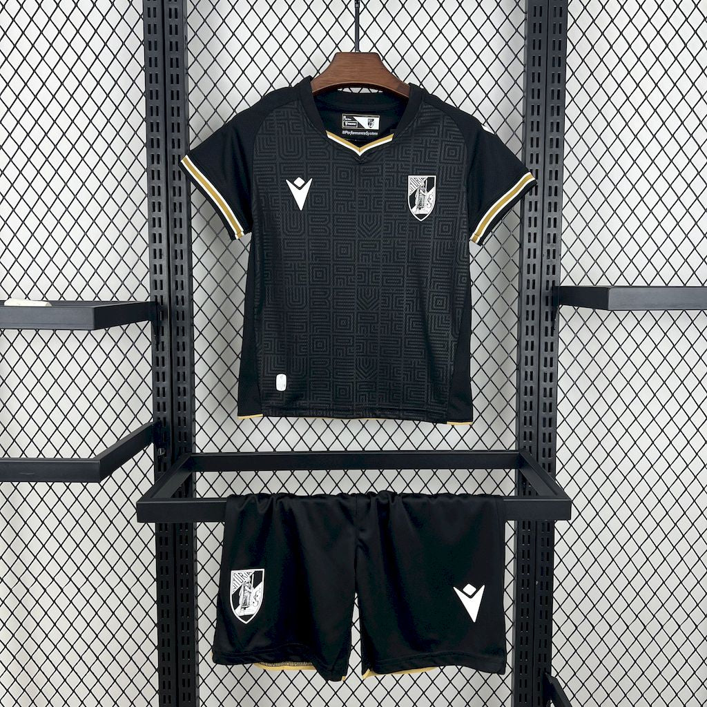 Conjunto Camisola Vitória de Guimarães 2024/25 Alternativa Infantil