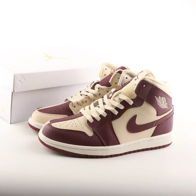 Jordan AJ 1 Retro High – O Clássico do Basquetebol e Streetwear - Bordeaux - Bege