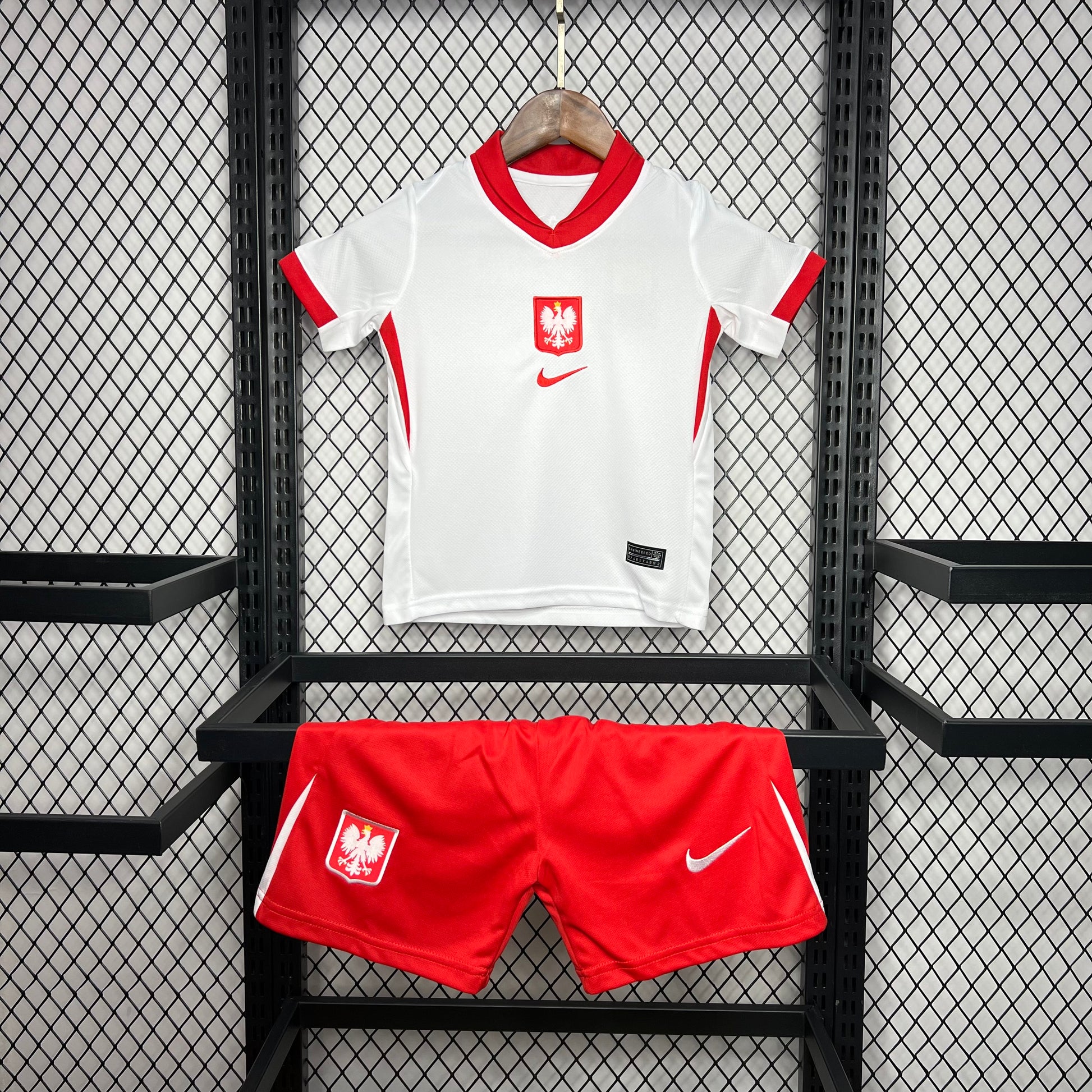 Kit Infantil da Seleção da Polónia para o Euro 2024/25