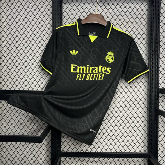 Camisola Real Madrid 2024/25: Edição Especial Black and Neon