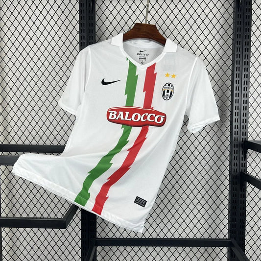 Camisola Retro Juventus 2010/11 Away | Elegância e História