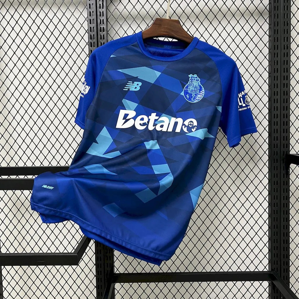 Camisola FC Porto Halloween 2024/25: Um Toque de Mistério e Paixão pelo Clube