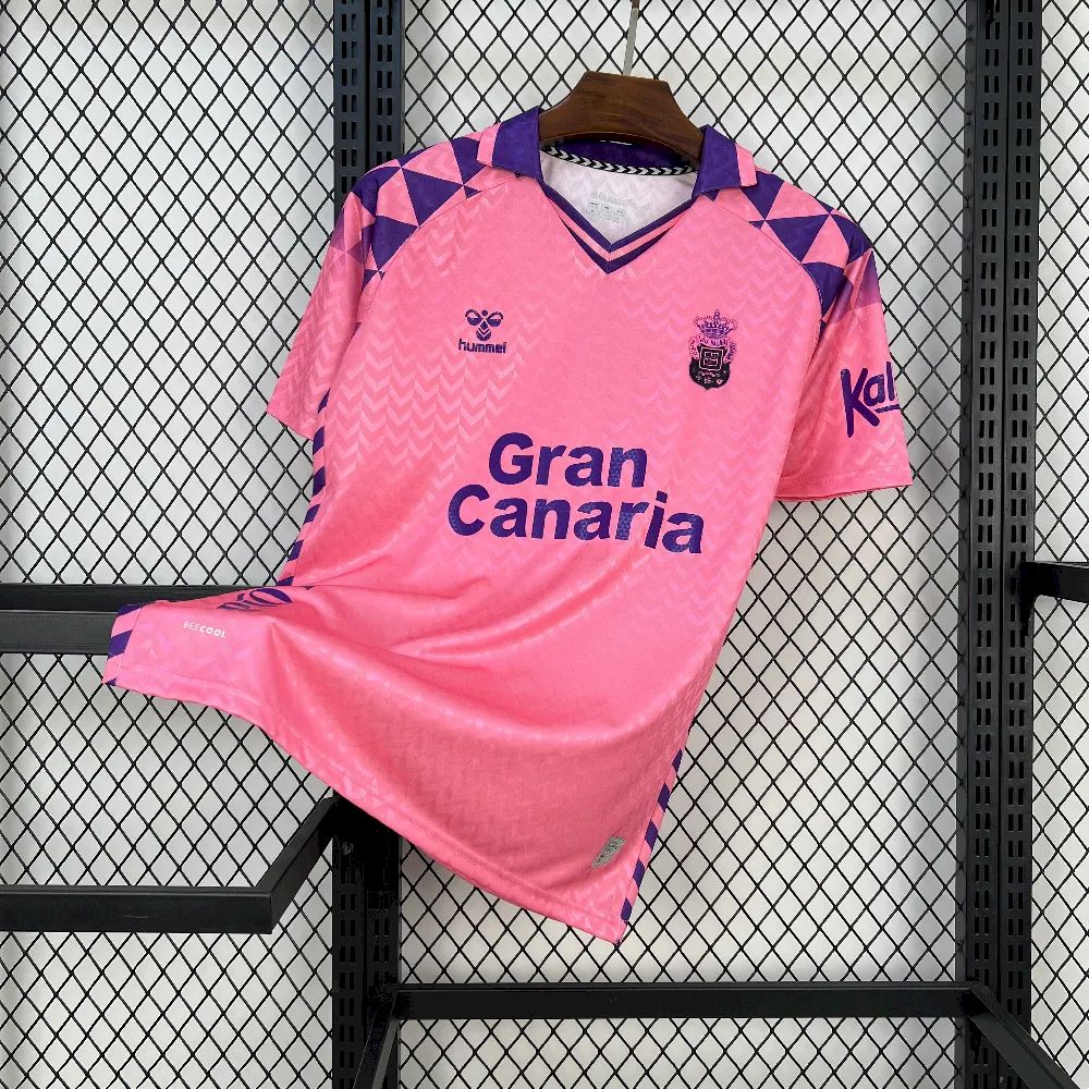 Camisola Rosa UD Las Palmas para a temporada 2024/25