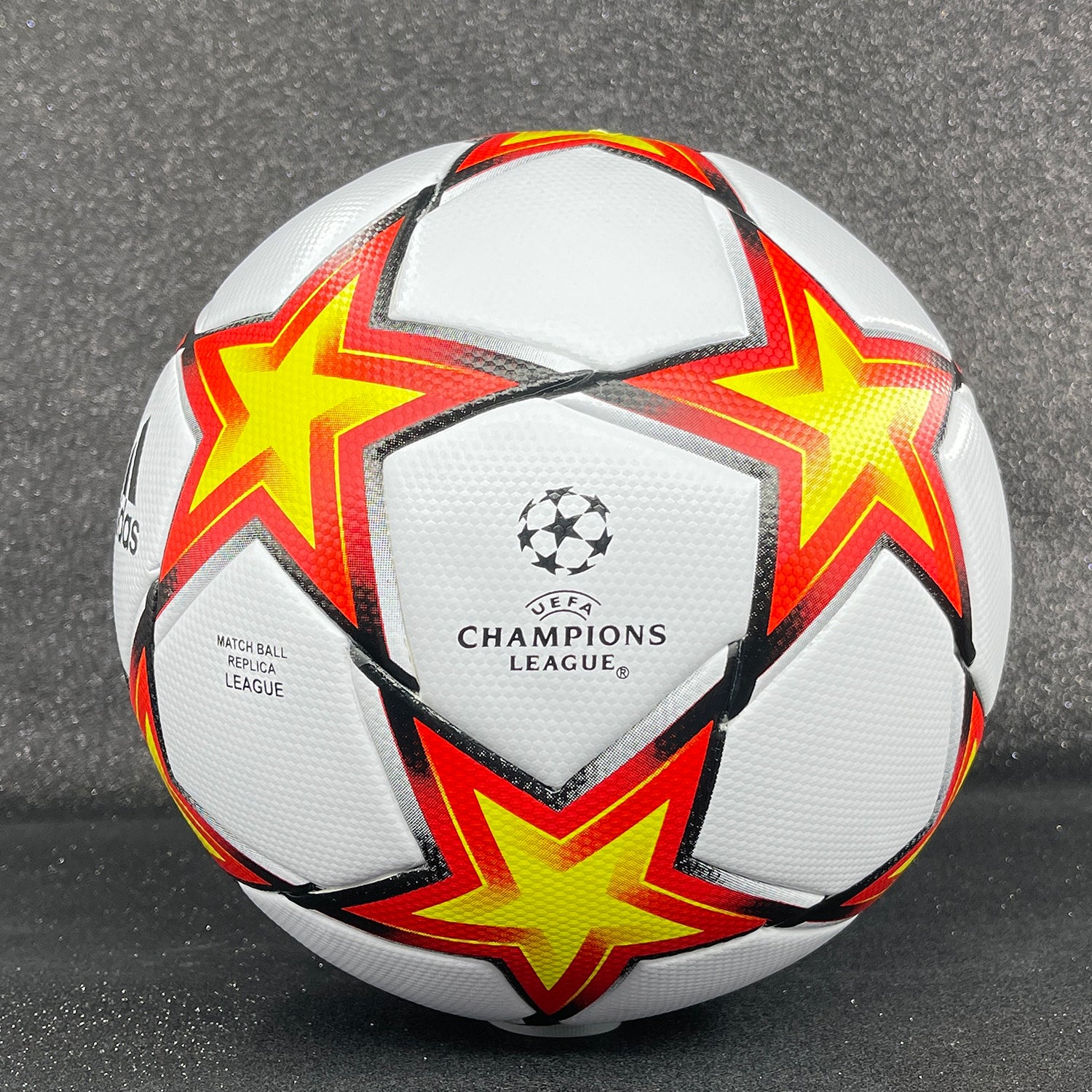 Bola de Futebol Champions League 2021/2022 Adidas - Tamanho Oficial Nr 5