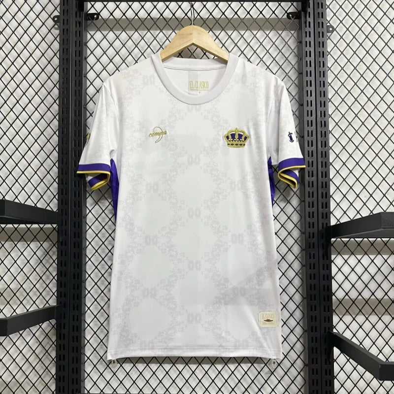 Camisola Especial Real Madrid 24/25: Tradição e Inovação num Único Uniforme