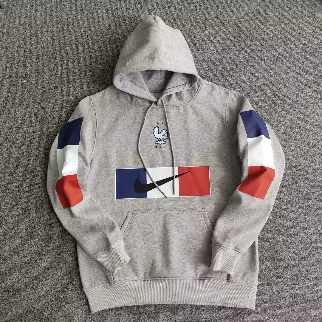 Sweater Hoodie França: Conforto e Estilo para Adeptos da Seleção Francesa