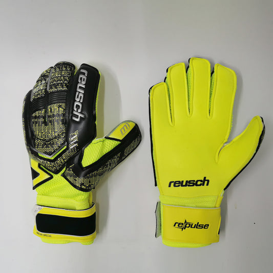 Luvas de Guarda Redes Reusch Pro M1 - Tamanhos 8 ao 10 - Adulto