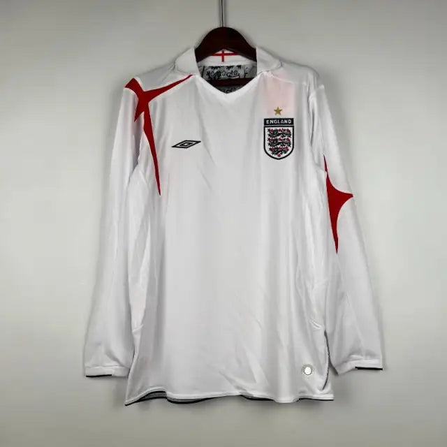 Camisola Retro Inglaterra 2006 Home de Manga Comprida: A Elegância do Futebol em Uma Peça Memorável