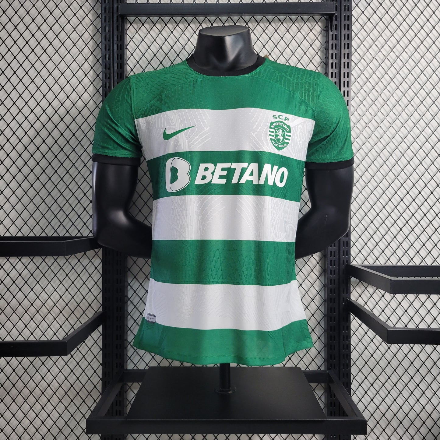 Camisola Principal Sporting CP 2023/24 - Versão Jogador - Tamanhos S ao 2XL