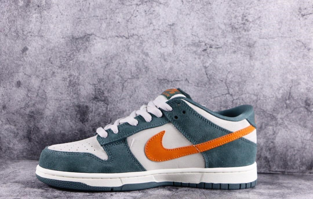 Nike Dunk SB Low Eire - 39 aos 45