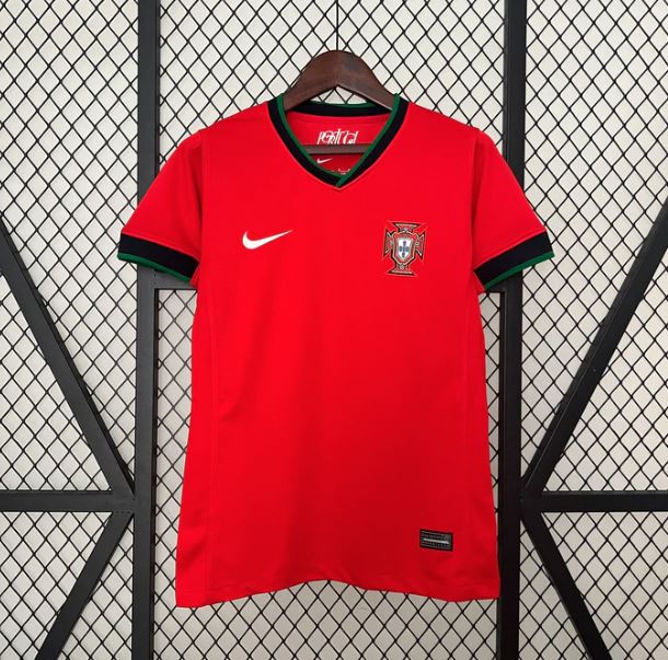 Camisola Portugal I EURO 2024 Feminina c/ OFERTA de personalização Nome + Número Incluída