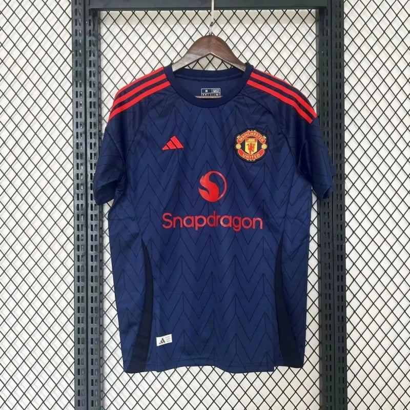 Camisola Manchester United 2024-25 Away VERSAO ADEPTO - C/ Oferta de personalização Nome + Número