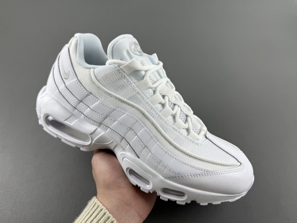 Nike Air Max 95 Essential Todo Branco - Conforto e Estilo