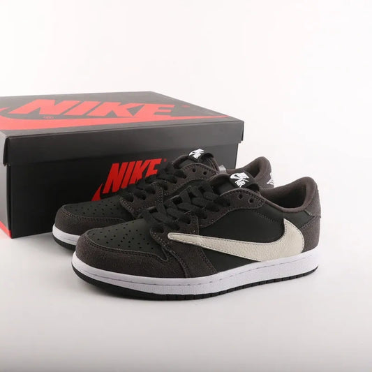 Ténis Air Jordan 1 Retro Low - Design Atemporal com Conforto para o Dia a Dia