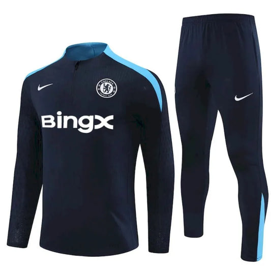 Conjunto Chelsea 2024/25 Half-Zip – Estilo e Orgulho em Azul